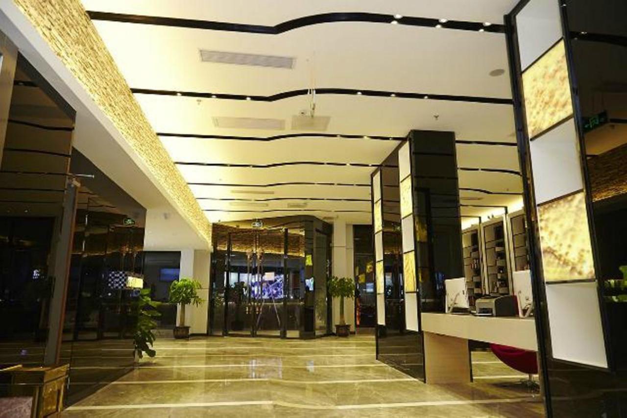 Lavande Hotel Guangzhou Ximenkou Metro Екстер'єр фото