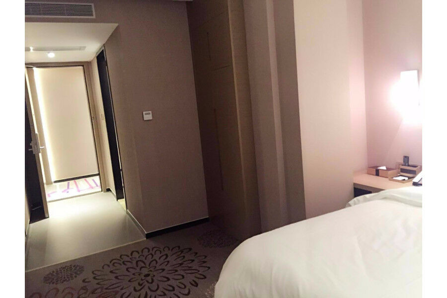 Lavande Hotel Guangzhou Ximenkou Metro Екстер'єр фото